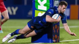 Edinburgh Dominates Scarlets with 43-18 Victory in URC Clash